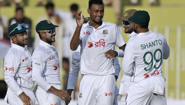 ম্যাকাইয়েও ইতিহাস গড়ার প্রত্যয়